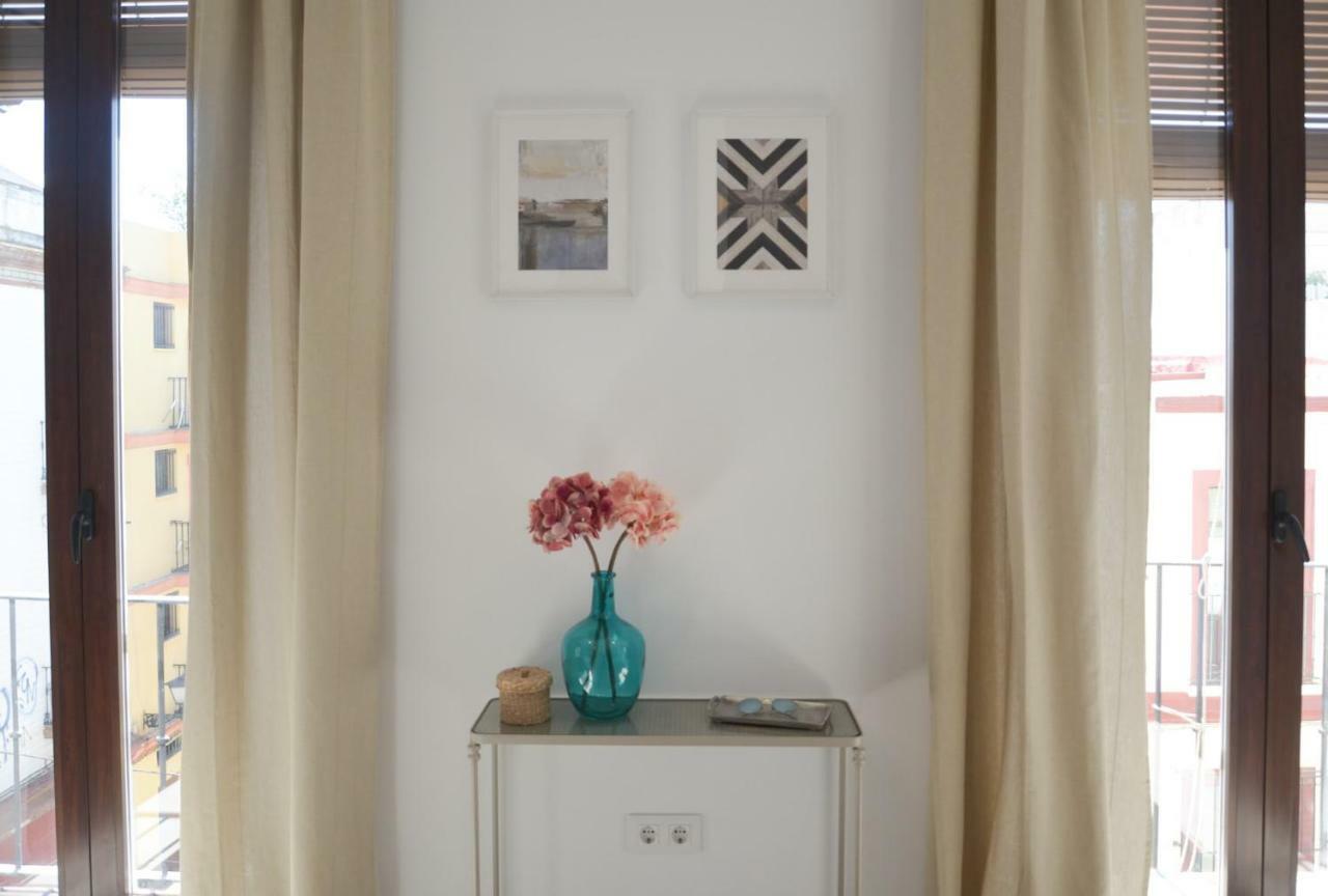Apartamento Faustino Alvarez Seville Luaran gambar